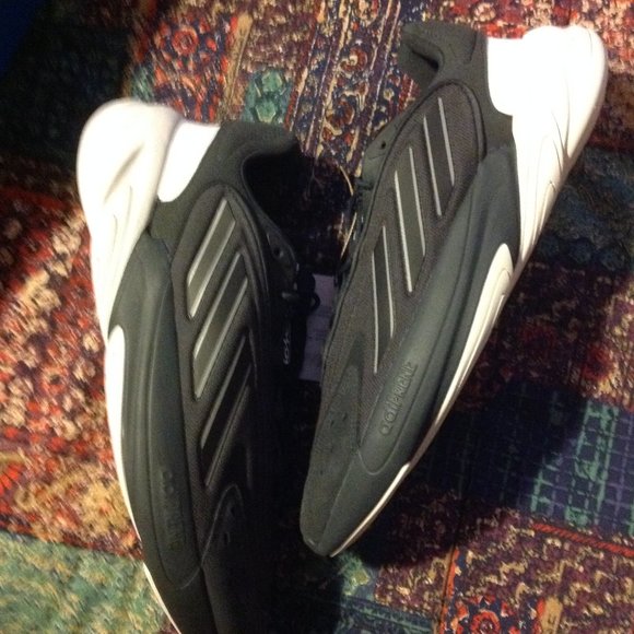 adidas | Shoes | Adidas Mens Ozelia Black White Sneakers 2 New In Box |  Poshmark